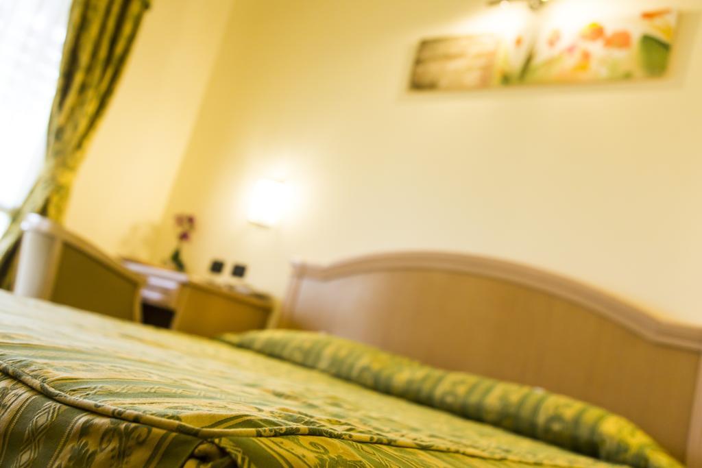 Hotel Regio Rubiera Camera foto